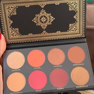 Ace Beaute Eyeshadow pallet